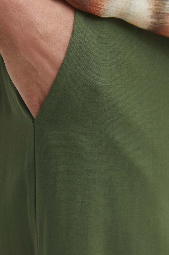 Answear Lab pantaloni din in verde v15334.ims