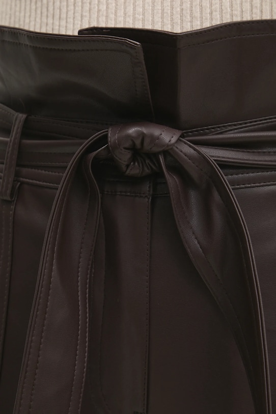 Answear Lab pantaloni maro b9005.ios