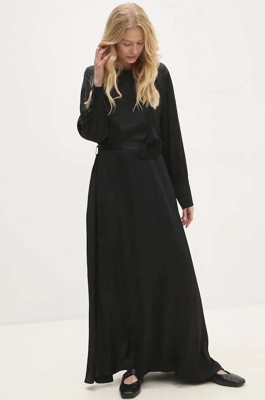 Šaty Answear.LAB černá ed020368.ilk