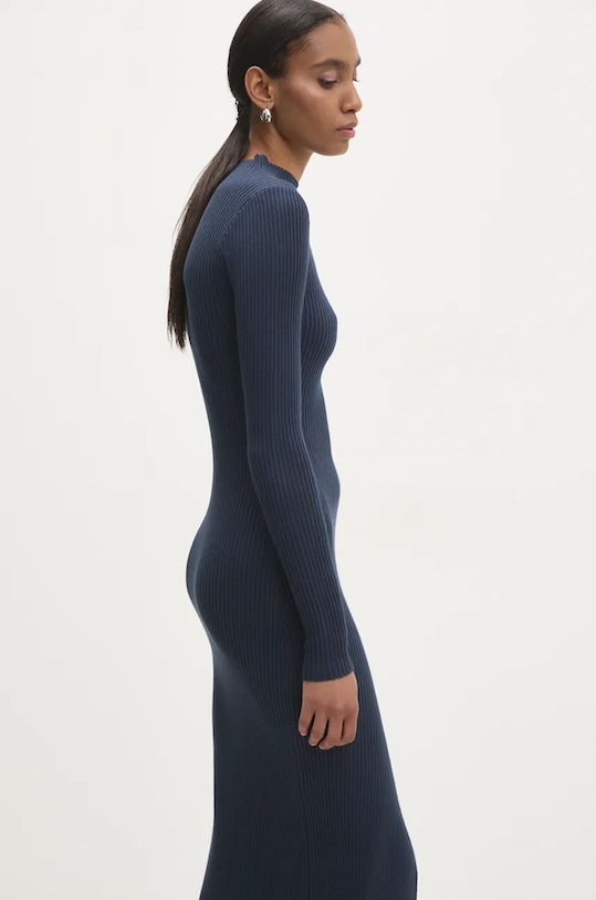 Šaty Answear.LAB mc.008.ios námořnická modř