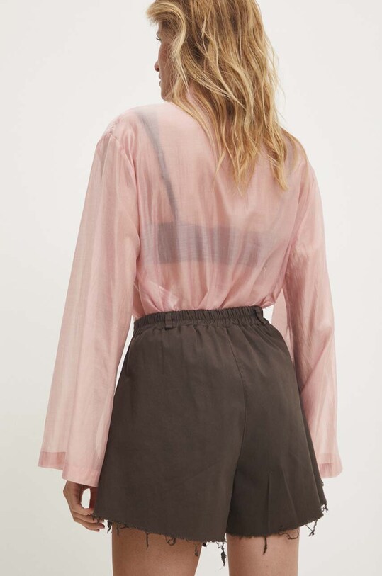 Îmbrăcăminte Answear Lab pantaloni scurti sh2930.ims maro