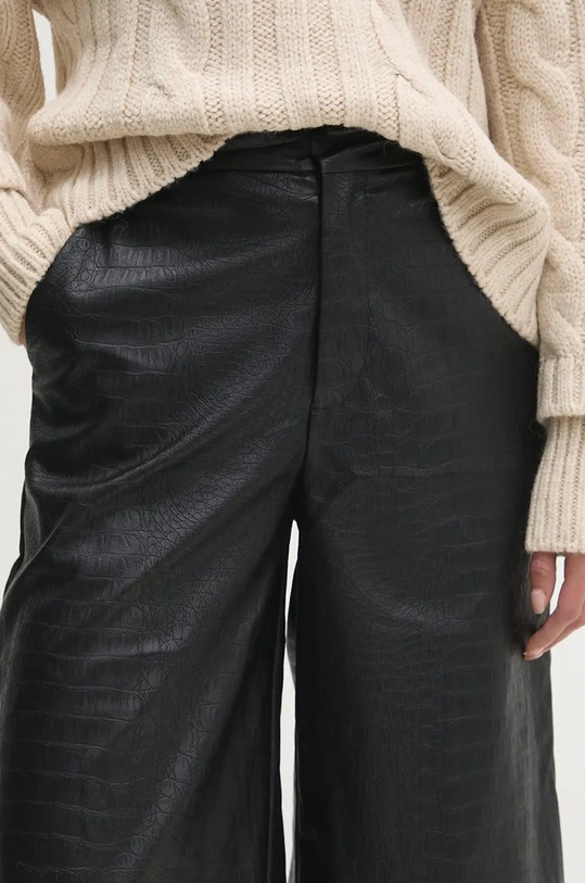 Answear Lab pantaloni scurti negru LD1555.hms