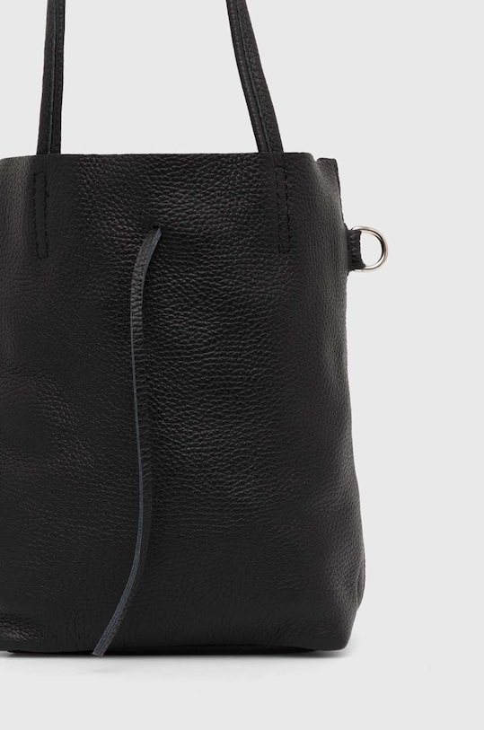 Akcesoria Answear Lab torebka skórzana 838.HWK czarny