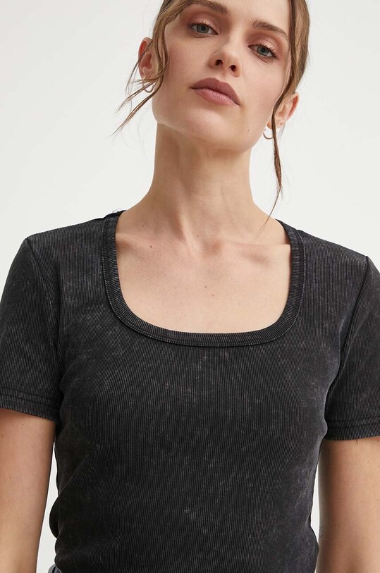Answear Lab t-shirt z elastanem czarny vh318.iw