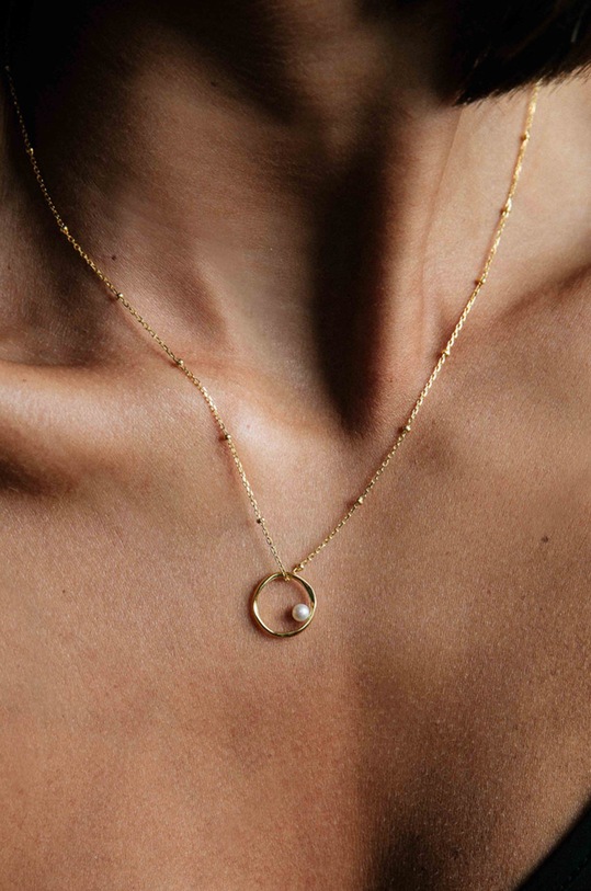 Ogrlica iz srebra prevlečenega z zlatom ANIA KRUK Ariel STNNP0120Z zlata ZA00