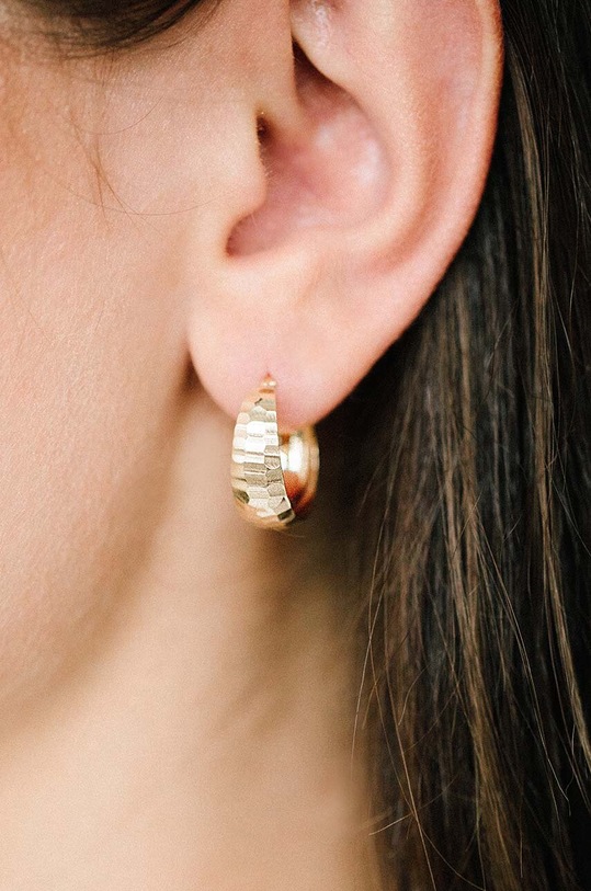 Ασημένια επιχρυσωμένα σκουλαρίκια ANIA KRUK TRENDY SSIKS1550Z χρυσαφί ZA00