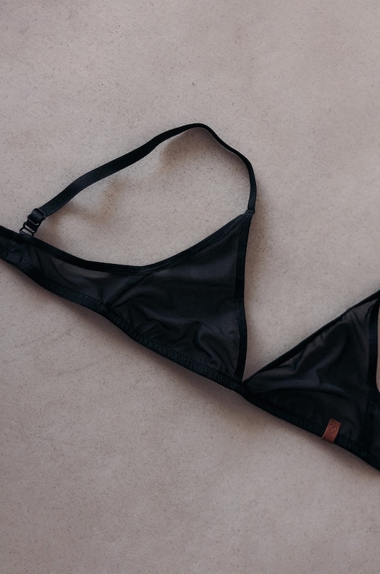 MUUV. sutien Oia moale negru biustonosz.OIA.black