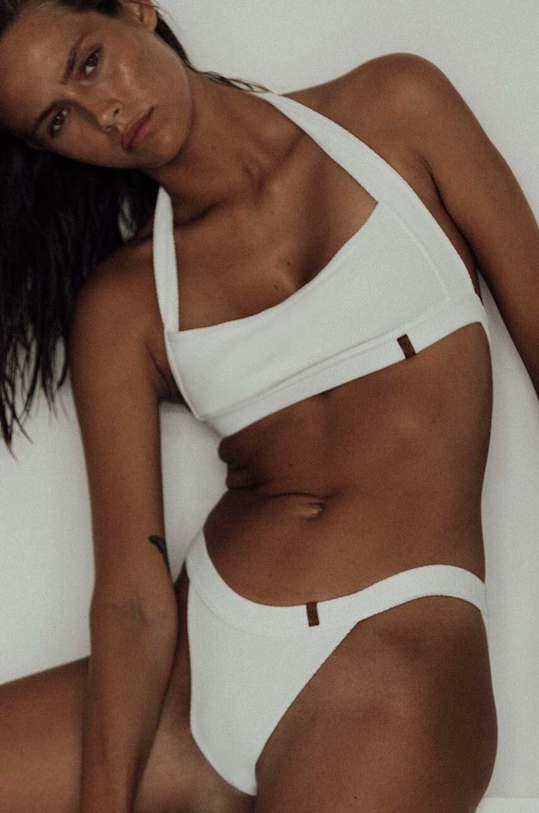 Купальный бюстгальтер MUUV. INTO THE WILD WAFFLE белый biu.INTOTHEWILD.coconut