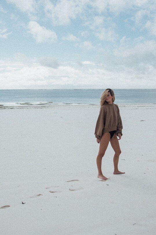 Odzież MUUV. bluza bawełniana oversize MILD COTTON bl.overs.MILD.COTTON.pb brązowy