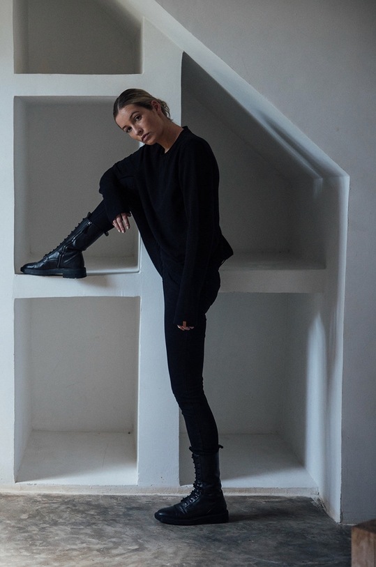 Îmbrăcăminte MUUV. Longsleeve Basic Texture longsleeve.BASIC.TEXT.b negru