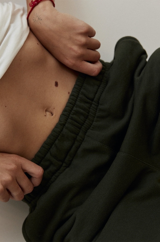 Odzież MUUV. spodnie dresowe z wysokim stanem MILD COTTON sp.mild.cotton.mossgree zielony