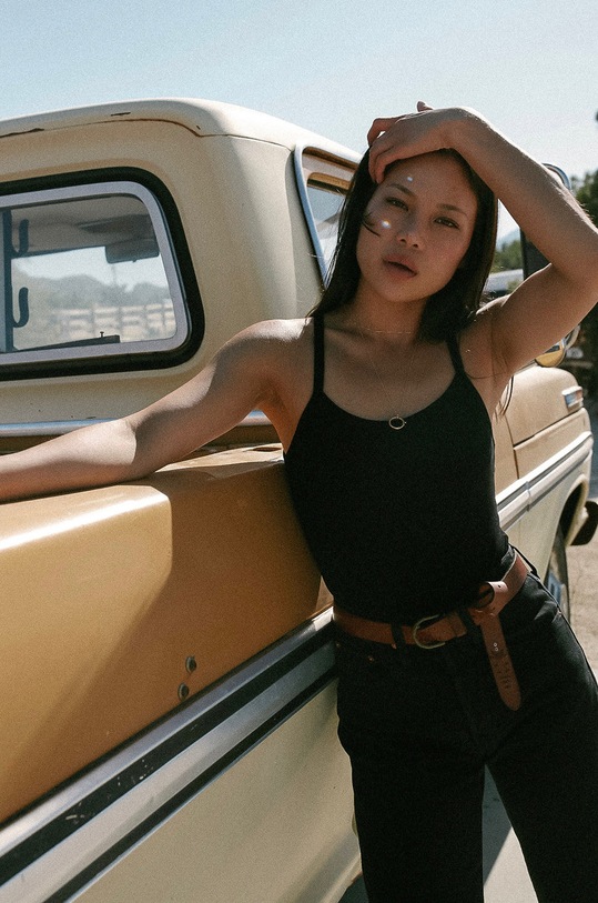 MUUV. Top Light Rib negru koszulka.LIGHT.RIB