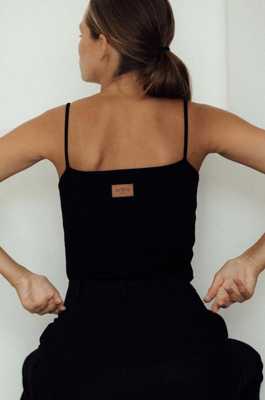 Oblečenie Top MUUV Spaghetti Strap koszulka.SPAGHETTI.STRA čierna