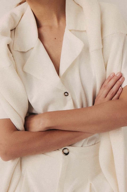 Πουκάμισο MUUV. POCHE koszula.POCHE.offwhite λευκό ZS23