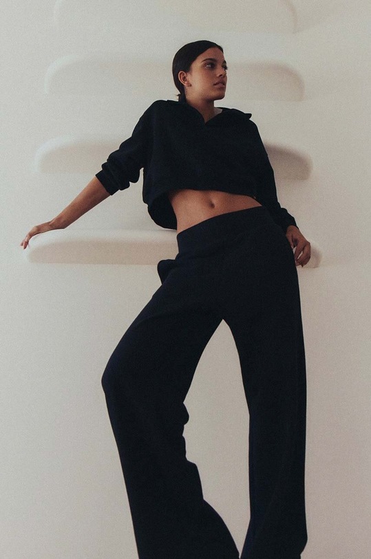 Хлопковая кофта MUUV. Fin Cotton чёрный bluz.cropped.FIN.COTTON