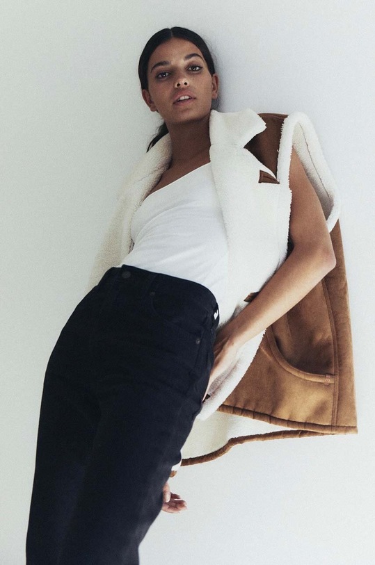 Безрукавка MUUV. ociepl.kamizelka.TOUCHE бежевий ZS24