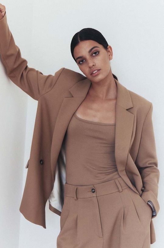 Kalhoty MUUV. spodnie.garniturow.REAU béžová