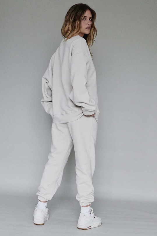 Îmbrăcăminte MUUV. pantaloni de trening din bumbac 1990 spo.dres.niski.stan1990 bej