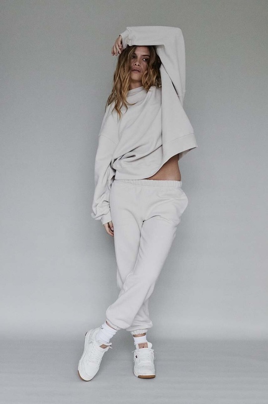 MUUV. pantaloni de trening din bumbac 1990 bej spo.dres.niski.stan1990