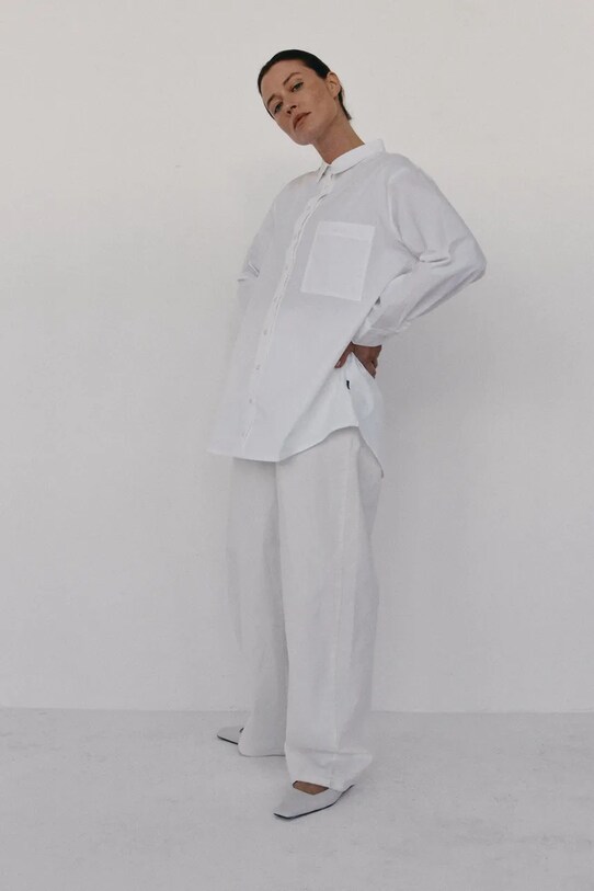 MUUV. koszula bawełniana CLASSIC oversize.shirt.CLASSIC biały