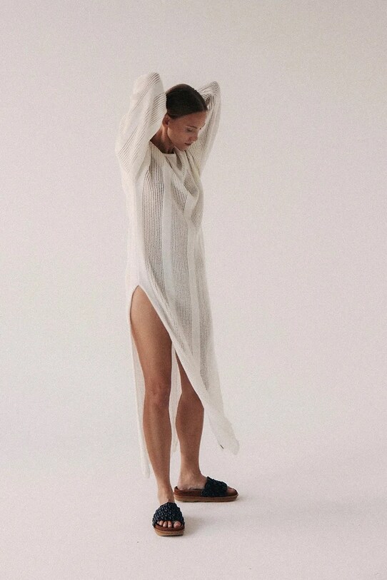 Oblečenie Plážové šaty MUUV. sukienka.dl.AU.CROCHET béžová