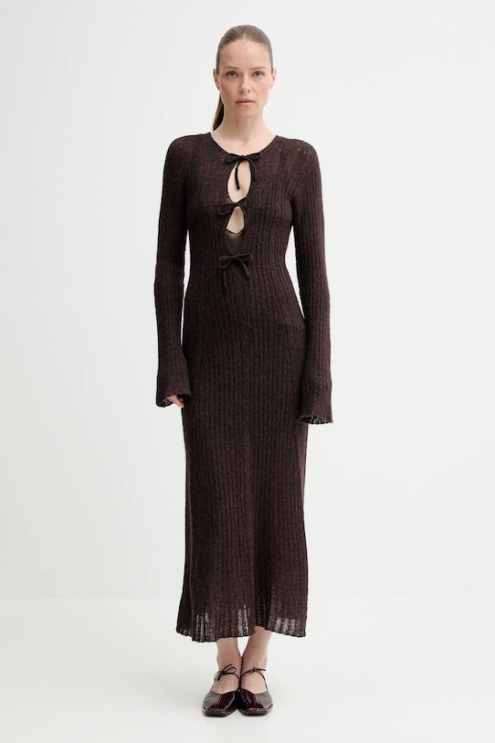 Alohas sukienka wełniana Triza casual brązowy R100781