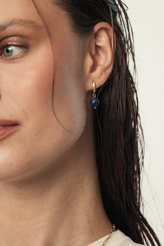 ANIA KRUK fülbevaló női aranyozott ezüst lapis lazuli SUMMER arany SAKKN3194Z