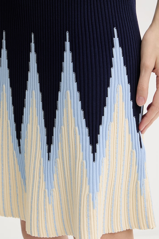 Silvian Heach sukienka sweterkowa z wiskozy ALLANDI GPP26495VE granatowy