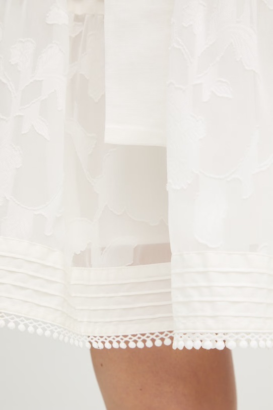 Silvian Heach sukienka z dodatkiem lnu FALEN GPP26260VE