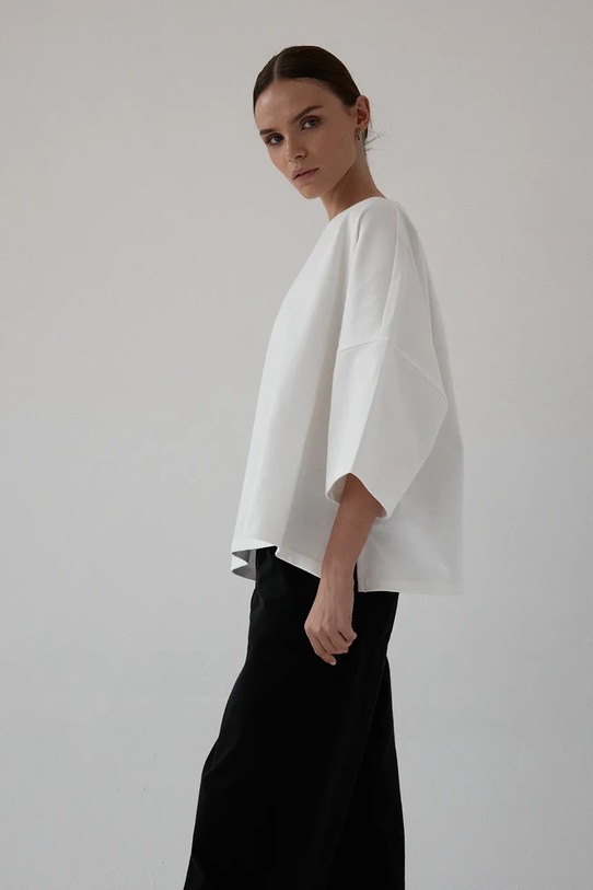 Muuv. t-shirt basic damski bawełniany KOAI biały longsleeve.KOAI