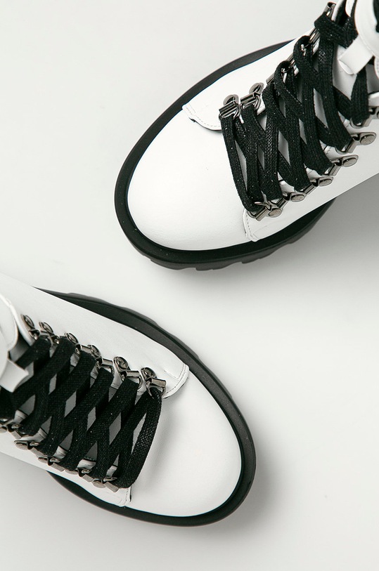 Altercore - Nízké kozačky Enid Vegan Enid.Vegan bílá