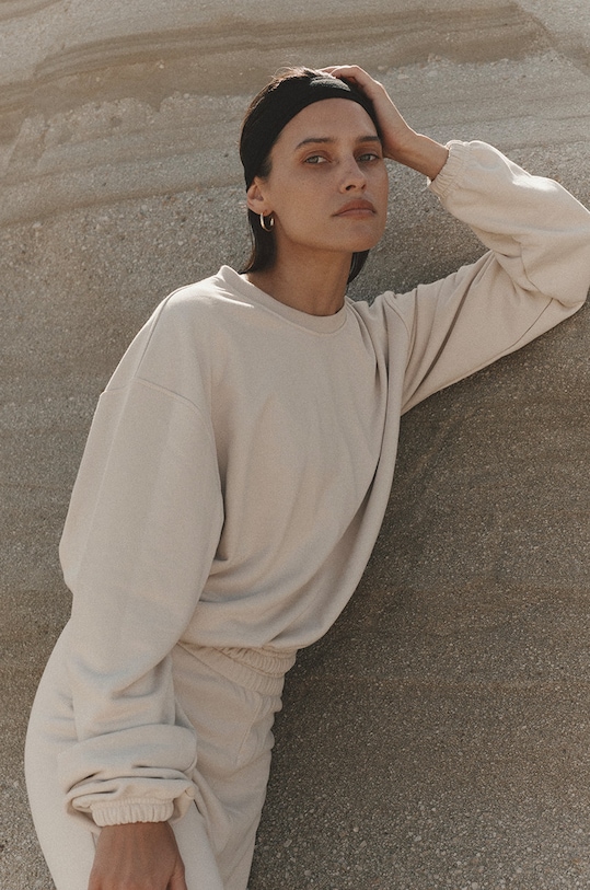 MUUV. bluza SUBTLE COTTON bluza.crop.SUBTLE beżowy ZS23