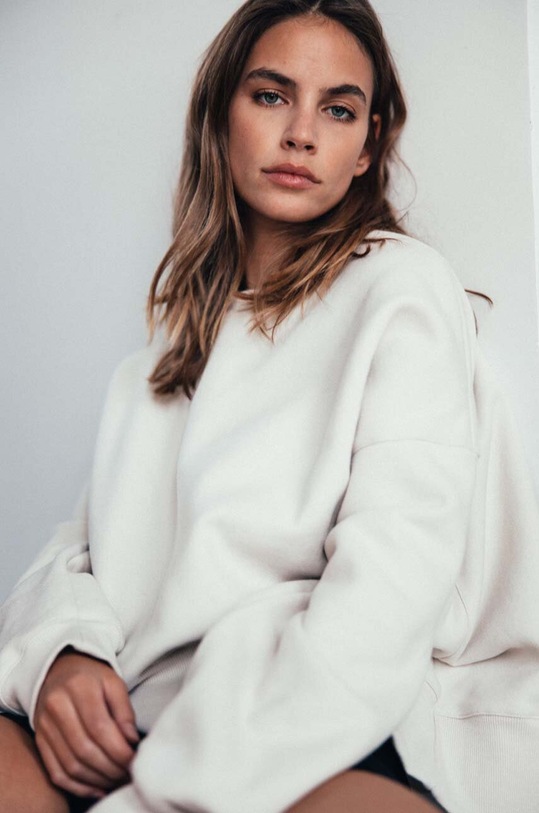 MUUV. bluza bawełniana SMOOTH COTTON bawełna beżowy bluza.over.SMOOTHCOTTON