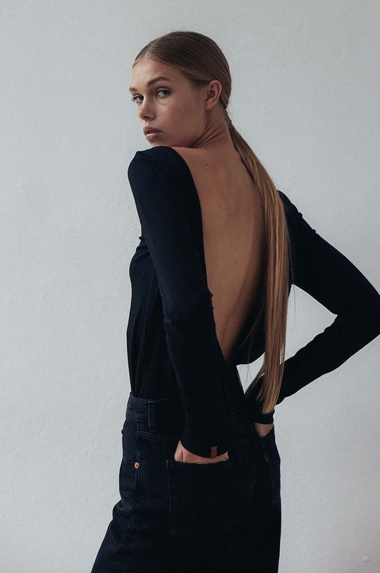 MUUV. longsleeve din bumbac uni negru longsle.BACKRENROUTE.bl