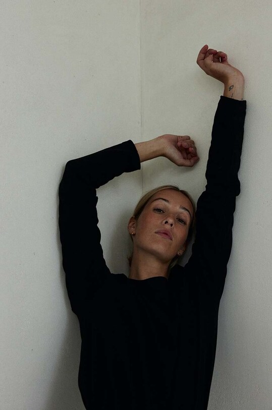 MUUV. longsleeve bawełniany BASIC LONGSLEEVE.BASIC.black. czarny ZW24