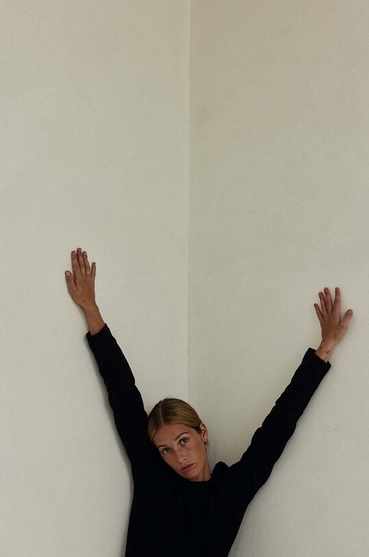 MUUV. longsleeve bawełniany BASIC czarny LONGSLEEVE.BASIC.black.