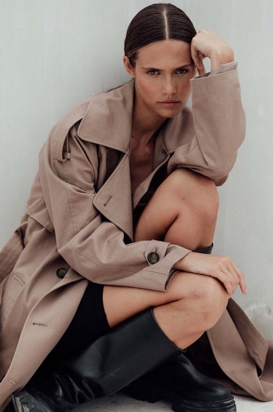 MUUV. trencz bawełniany NOAH bawelniany.trench.NOAH beżowy ZW23