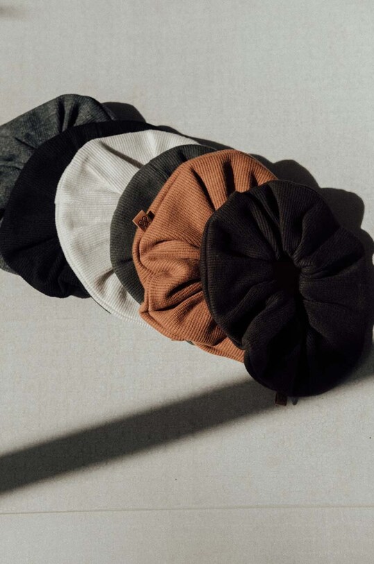 MUUV. gumka do włosów scrunchie czarny ZW24