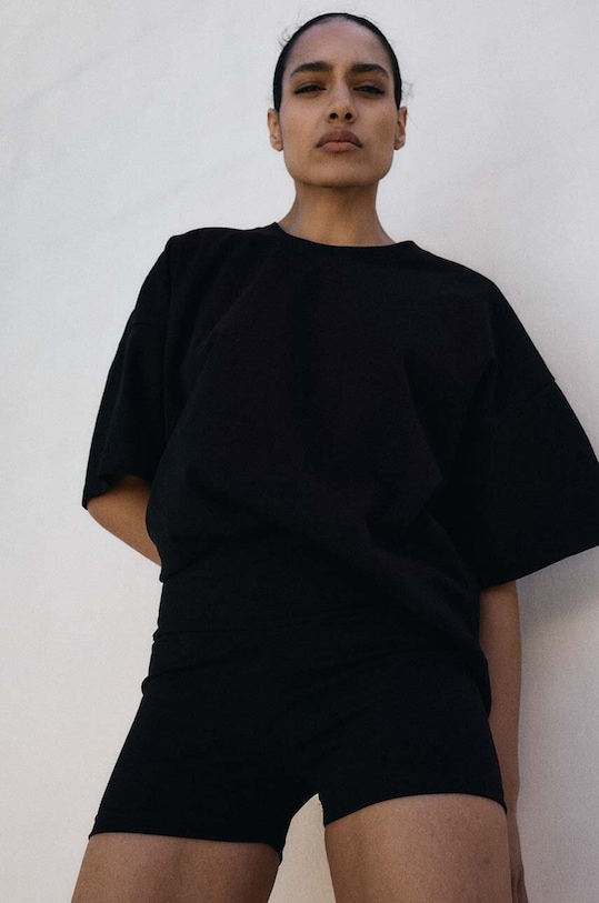 Kratke hlače MUUV. ENFANT szorty.ENFANT crna ZW24