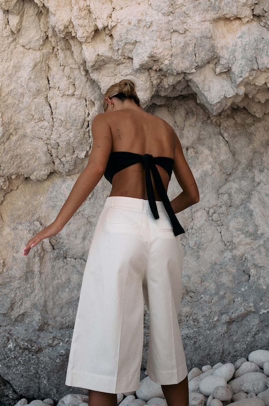 Памучен къс панталон MUUV. PORTEUR bermudy.PORTEUR бял ZW24