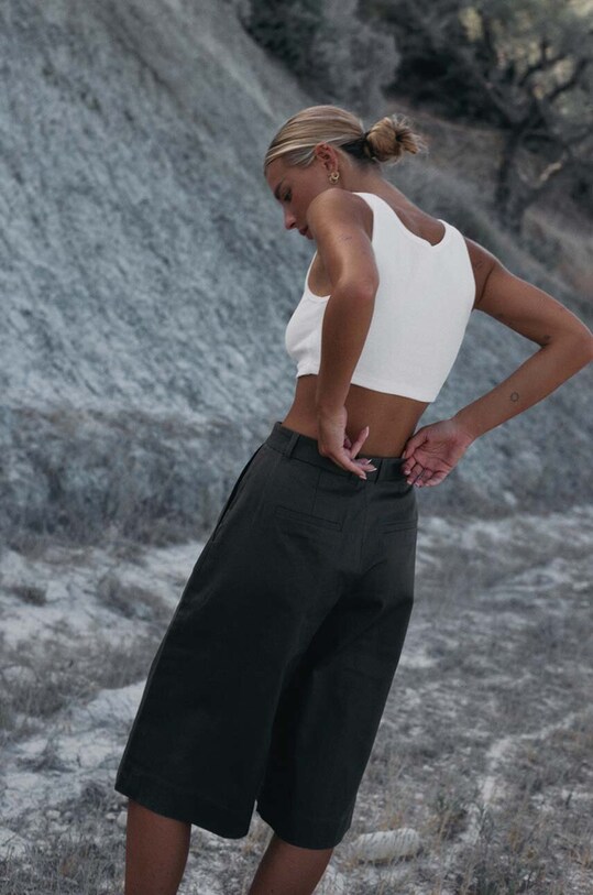 MUUV. pantaloni scurti din bumbac PORTEUR bermudy.PORTEUR verde ZW24