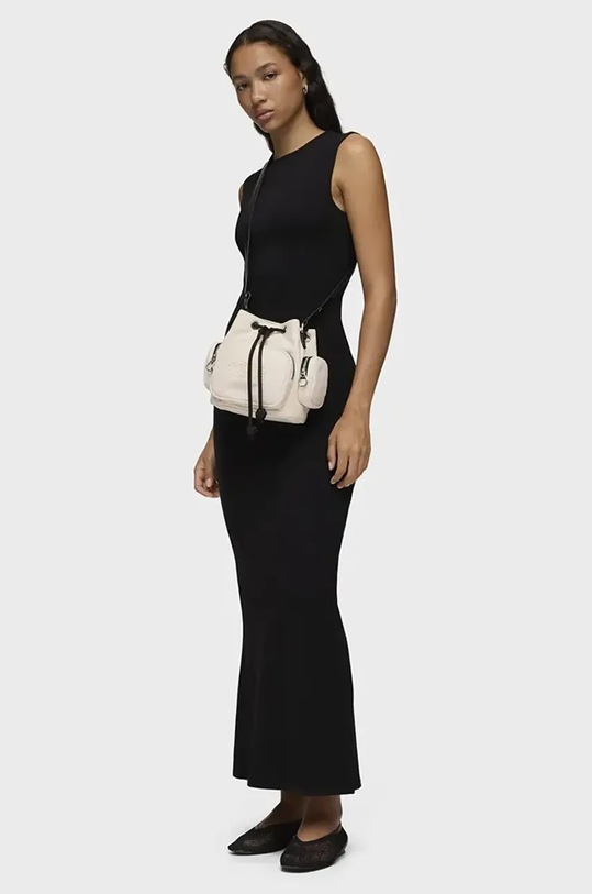 Tous poseta 2002137901 bej