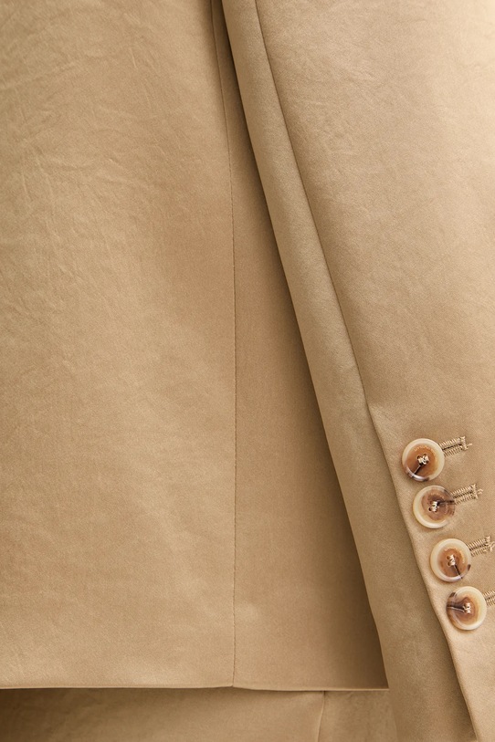 Liviana Conti sacou F5WS88