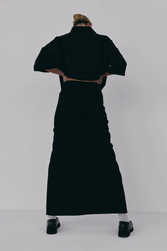 Odzież Muuv. spódnica z rozcięciem bawełniana z elastanem NANTES dluga.spodnica.NANTES czarny