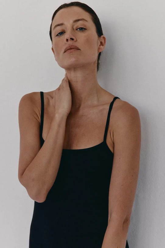 Ruházat MUUV. ruha JORDE suk.dl.JORDE fekete