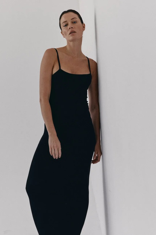 MUUV. ruha JORDE suk.dl.JORDE fekete