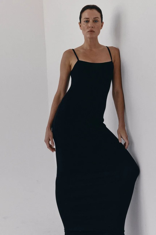 MUUV. ruha JORDE suk.dl.JORDE