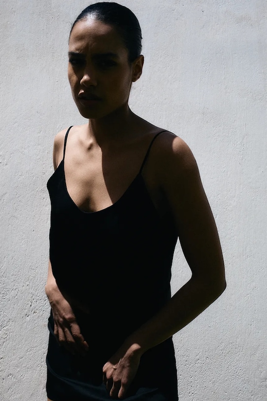 Haljina MUUV. FEU crna sukienka.krotka.FEU