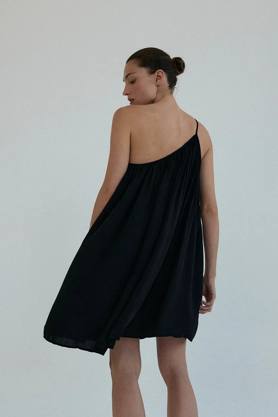 MUUV. sukienka AISE sukienka.krotka.AISE czarny ZS26