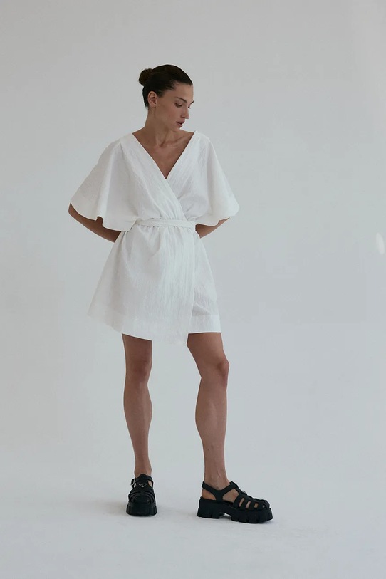 MUUV. sukienka GATINHO suk.krot.kimono.GATINHO biały